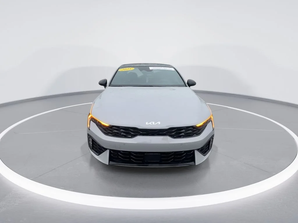 Used 2025 Gray Kia GT-Line image 3