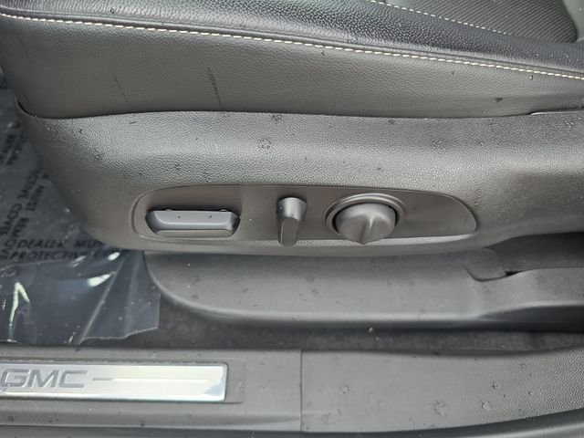 Used 2020 Silver GMC SLT image 12