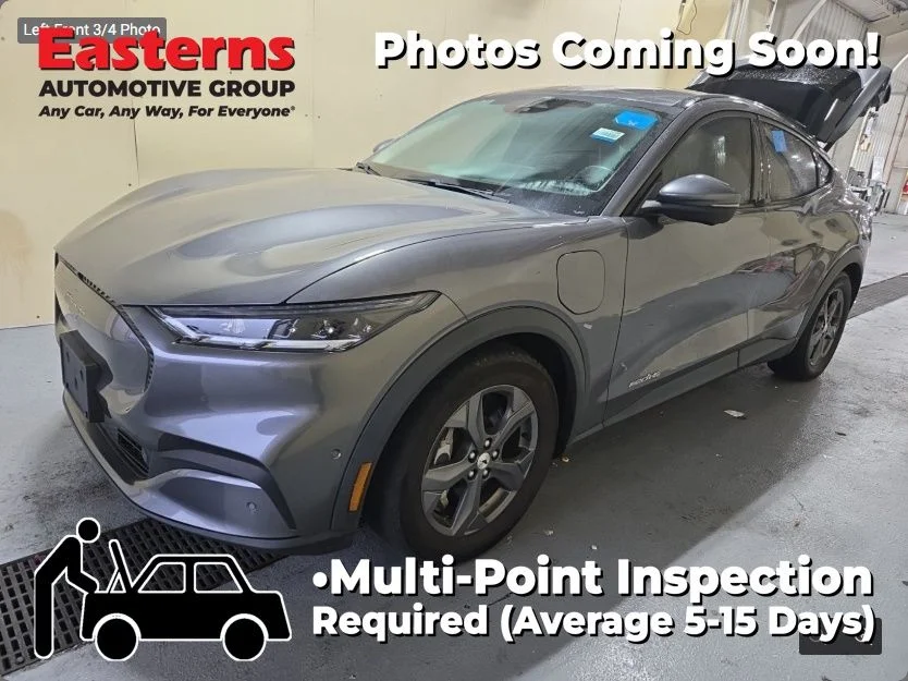 Used 2021 Gray Ford Select image 1