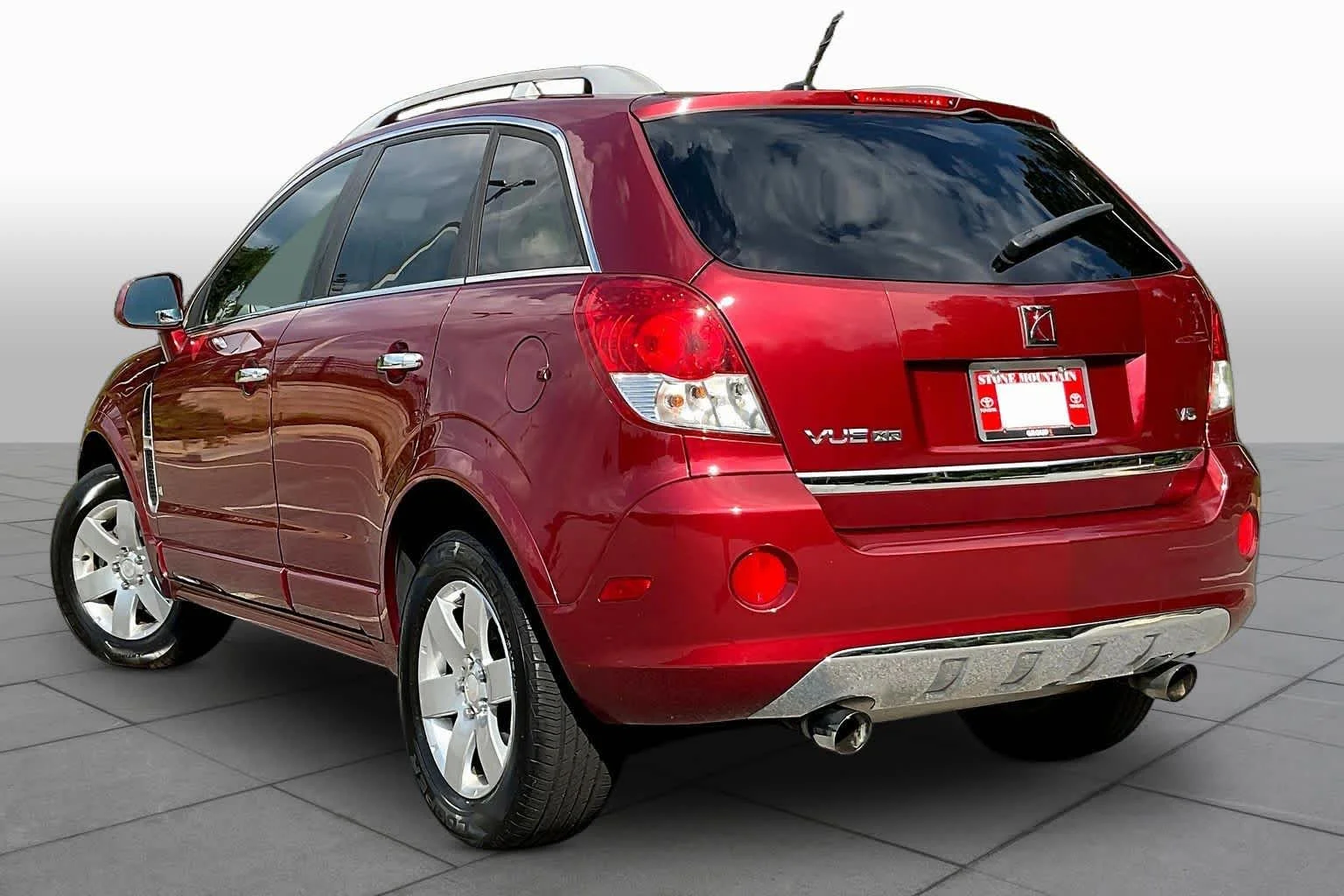 Used 2008 Ruby Red Saturn XR image 11