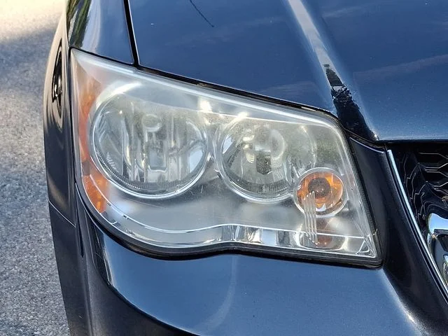 Used 2013 Gray Dodge SXT image 15