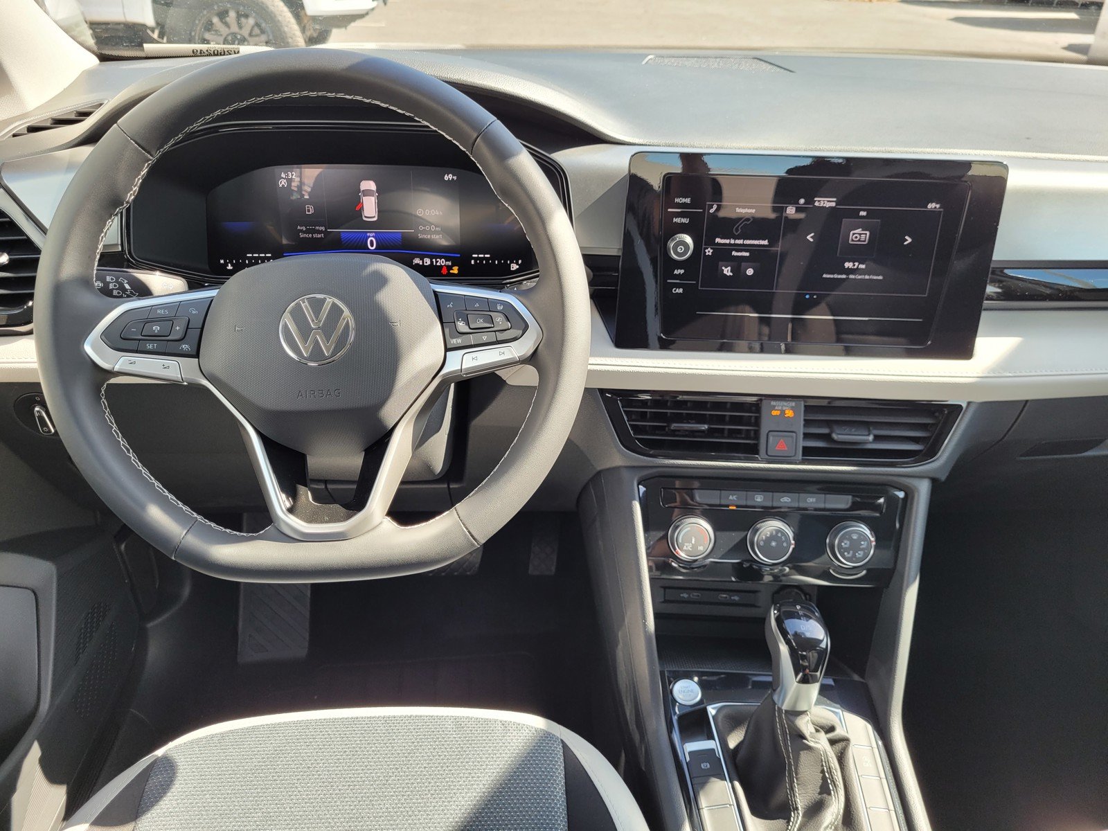 New 2026 White Volkswagen 1.5T S image 7