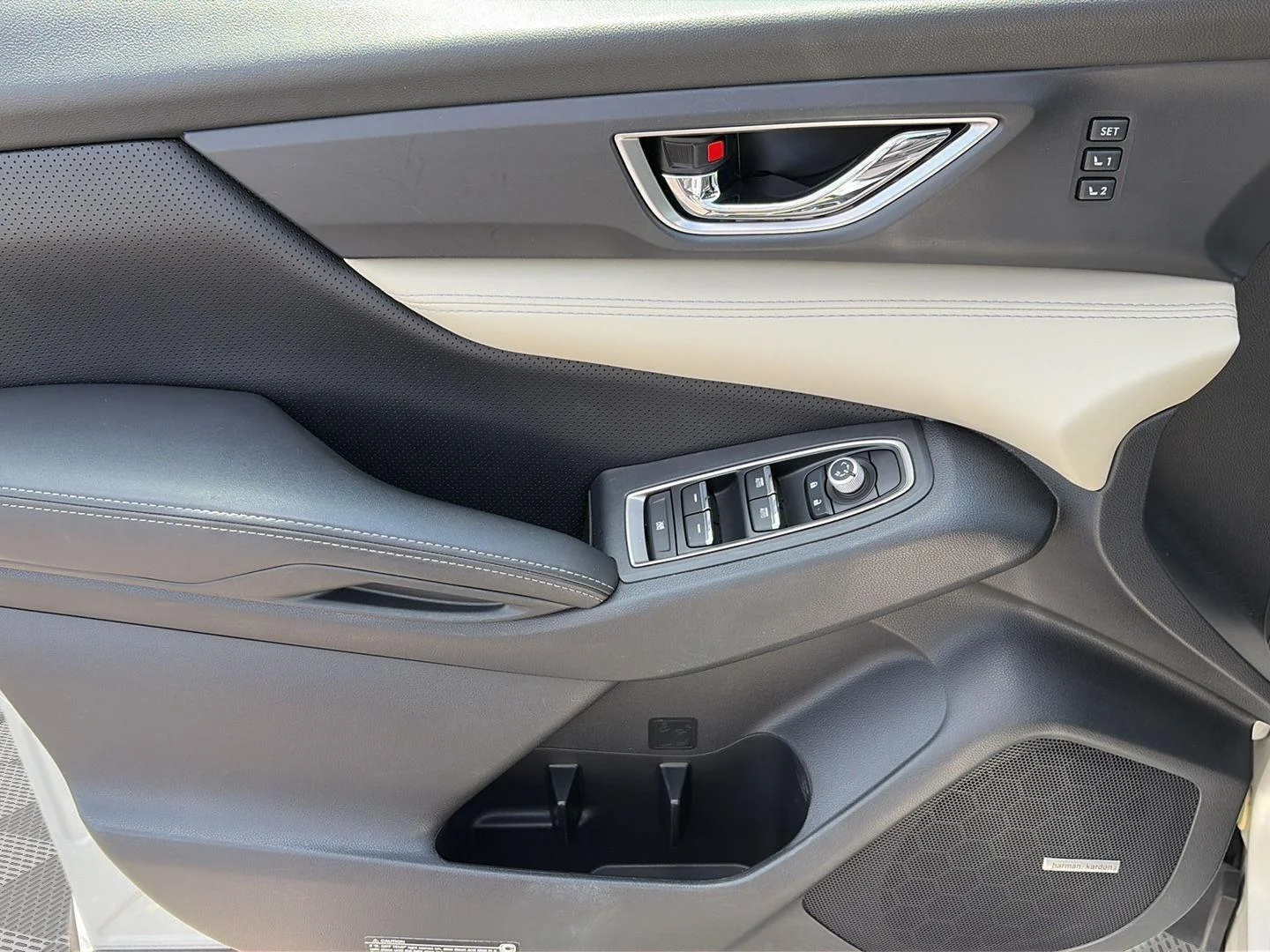 Used 2019 Crystal White Pearl Subaru Limited image 19