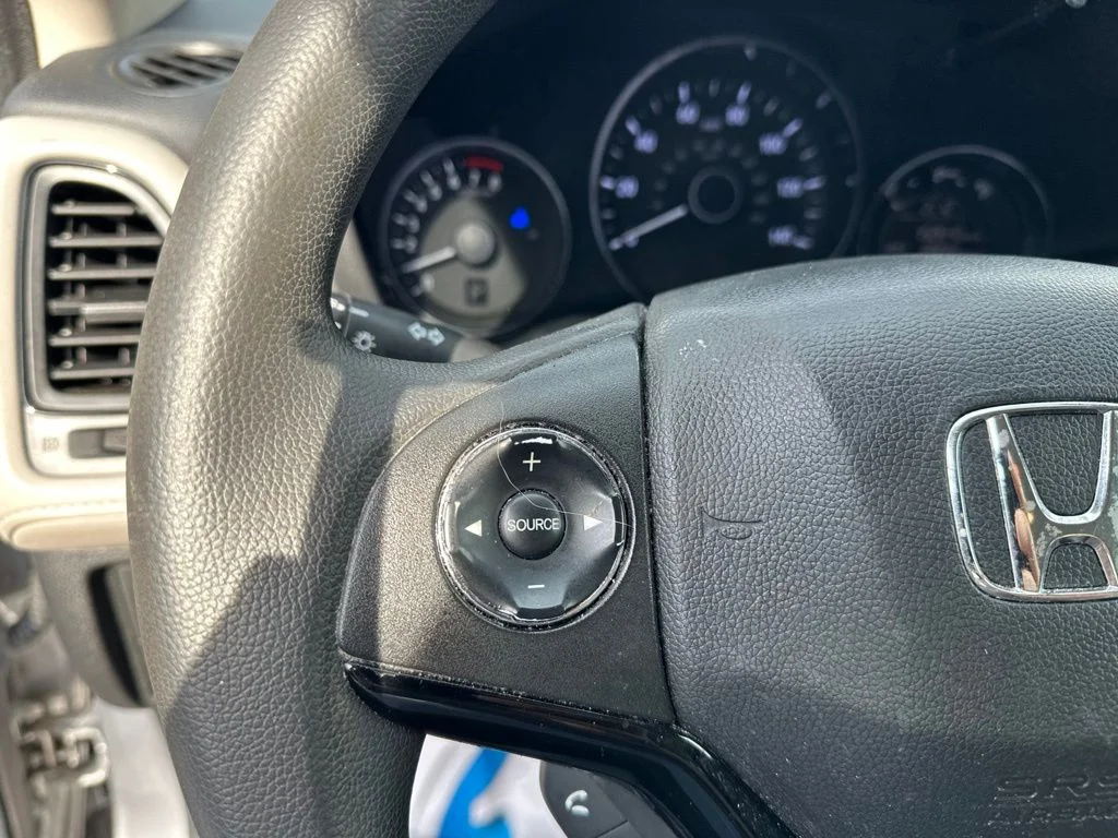 Certified Used 2018 Silver Metallic Honda LX image 30