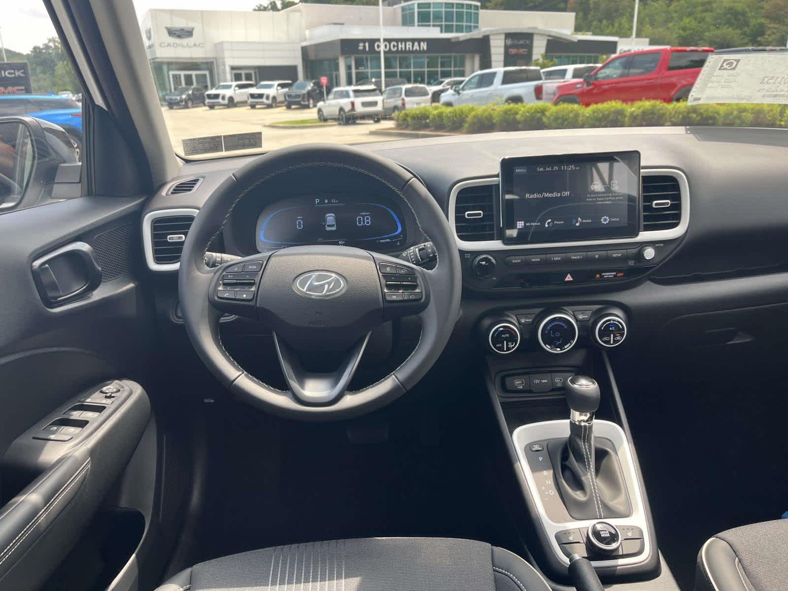 New 2026 Lunar White w/Black Roof Hyundai SEL image 2