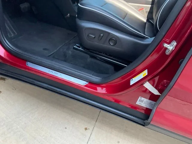 Used 2025 Red Buick Preferred image 3