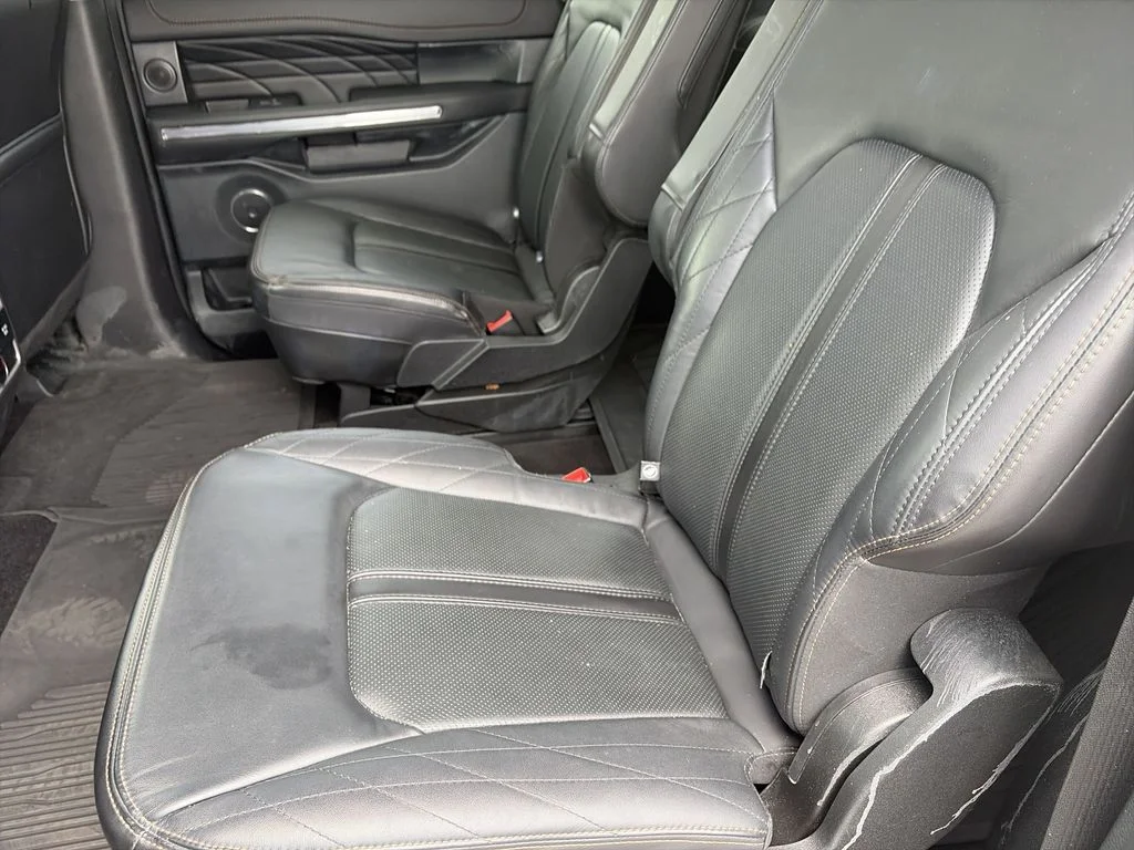 Used 2021 White Ford Platinum image 31