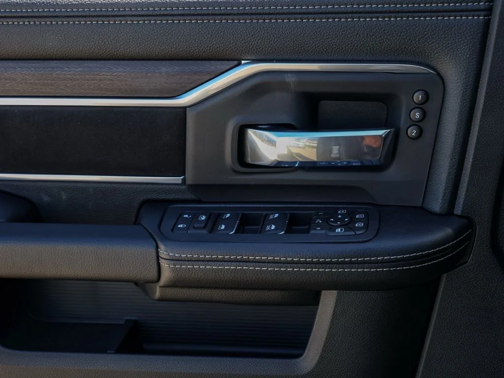 New 2026 Diamond Black Crystal Pearl-Coat Exterior Paint RAM Laramie Night Edition Mega Cab image 17