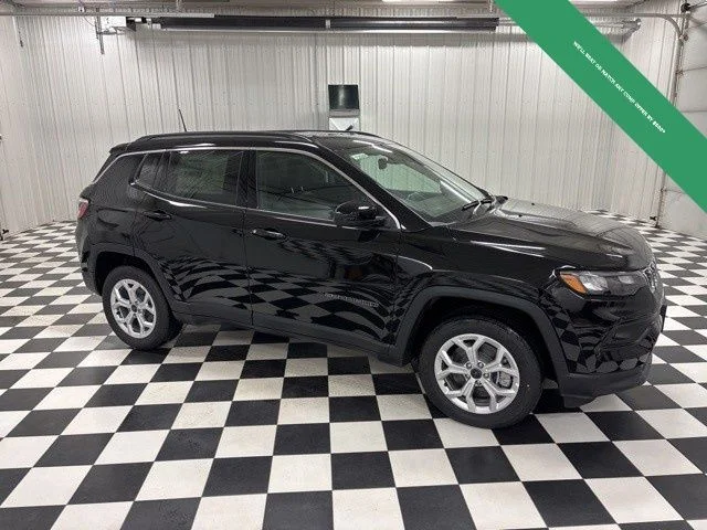 2026 Jeep Compass Latitude 4X4's photo