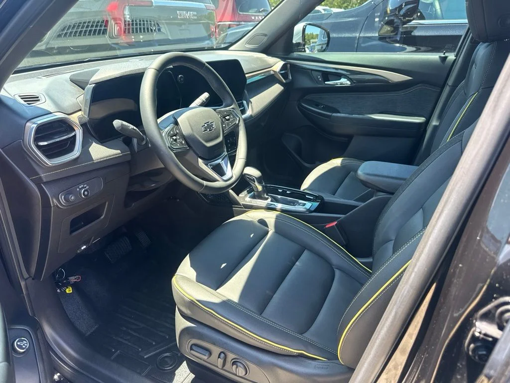Used 2024 Black Chevrolet ACTIV image 3