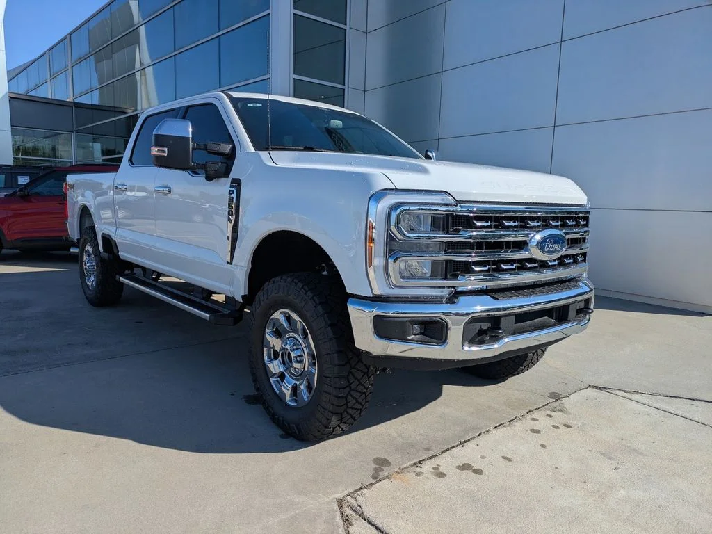 New 2026 Oxford White Ford Lariat image 2
