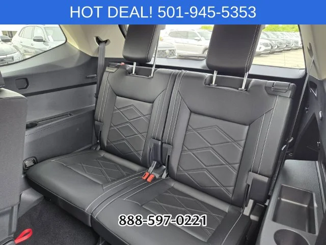 Used 2026 Green Volkswagen SE w/Technology image 13