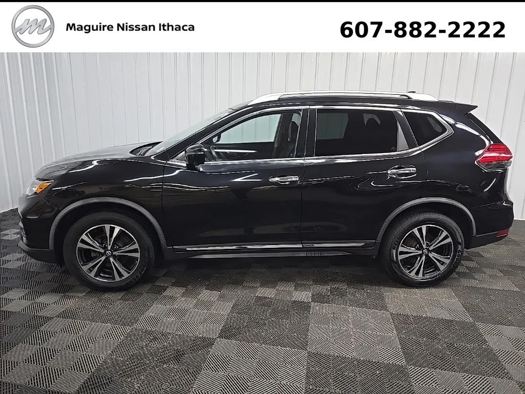 Used 2017 Black Nissan SL image 6
