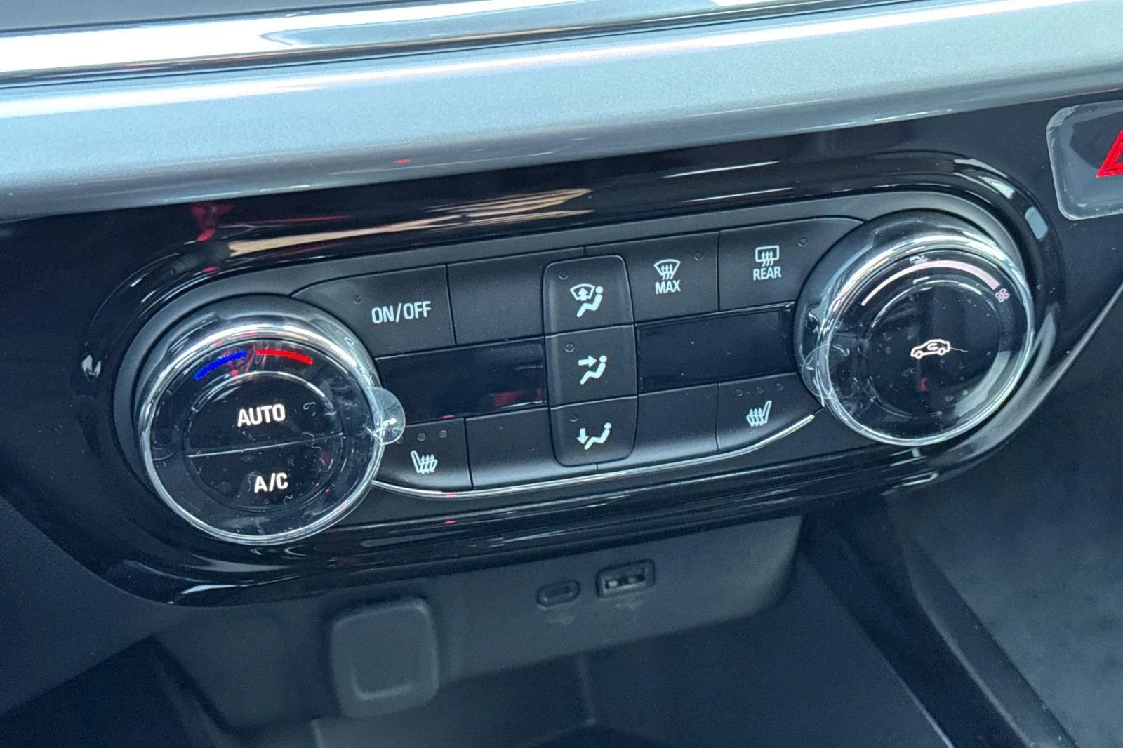 2026 Chevrolet Trax LT - Photo 19