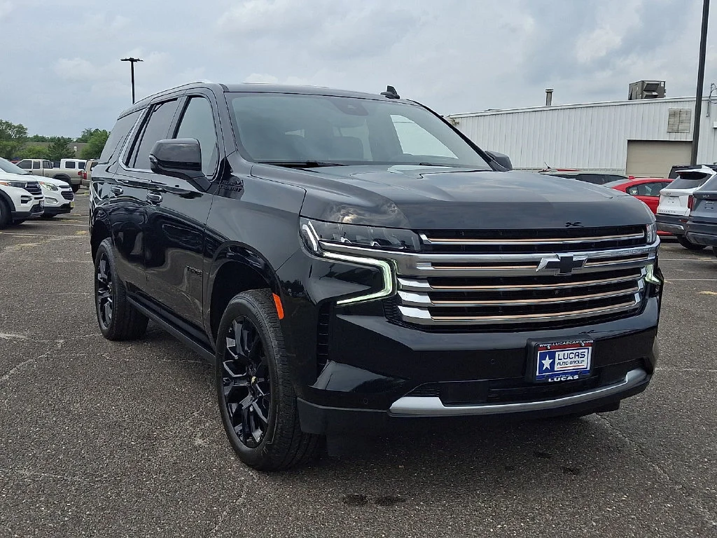 Used 2024 Black Chevrolet High Country image 2