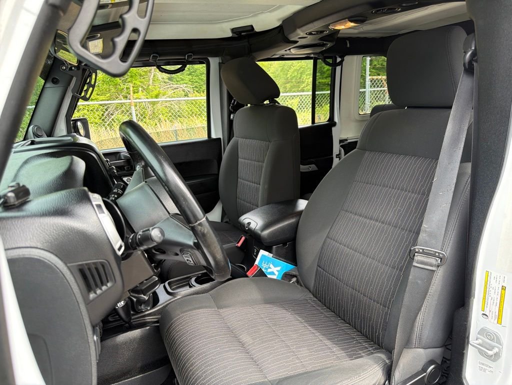 2011 Jeep Wrangler Unlimited Rubicon - Photo 20