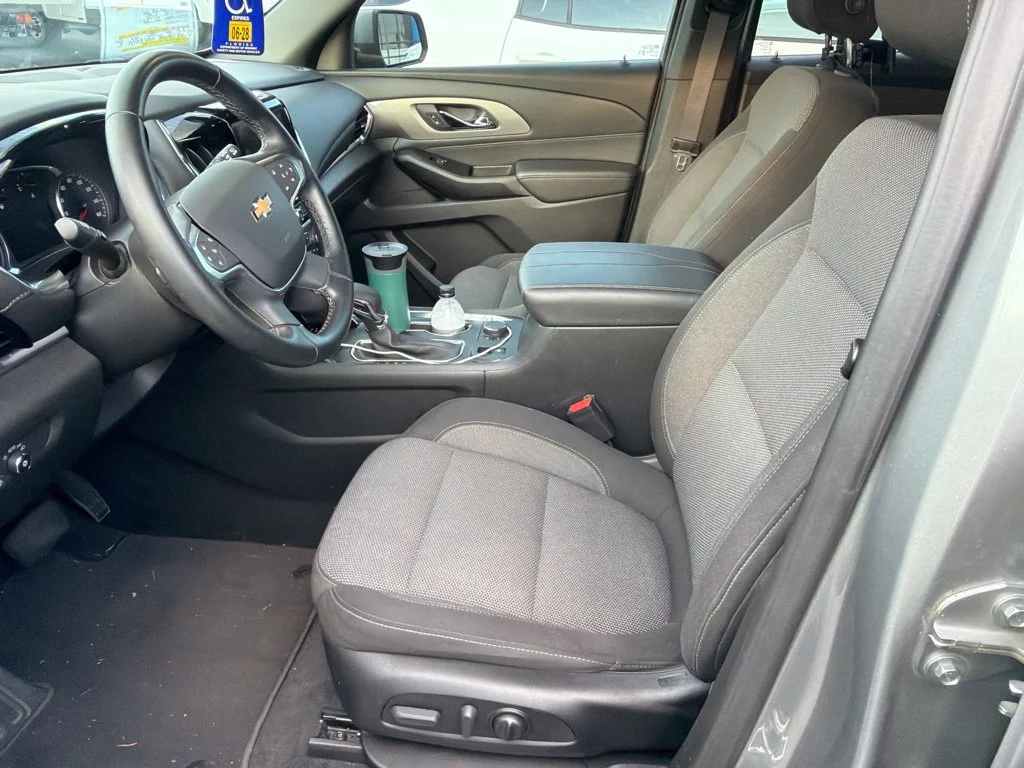 Used 2023 Sterling Gray Metallic Chevrolet LT image 5