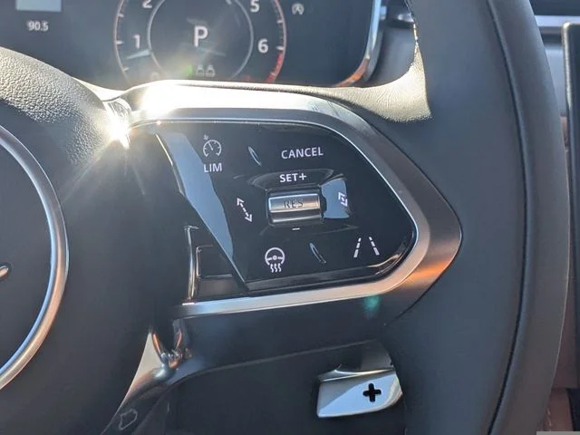 2026 Jaguar F-Pace R-Dynamic S - Photo 23