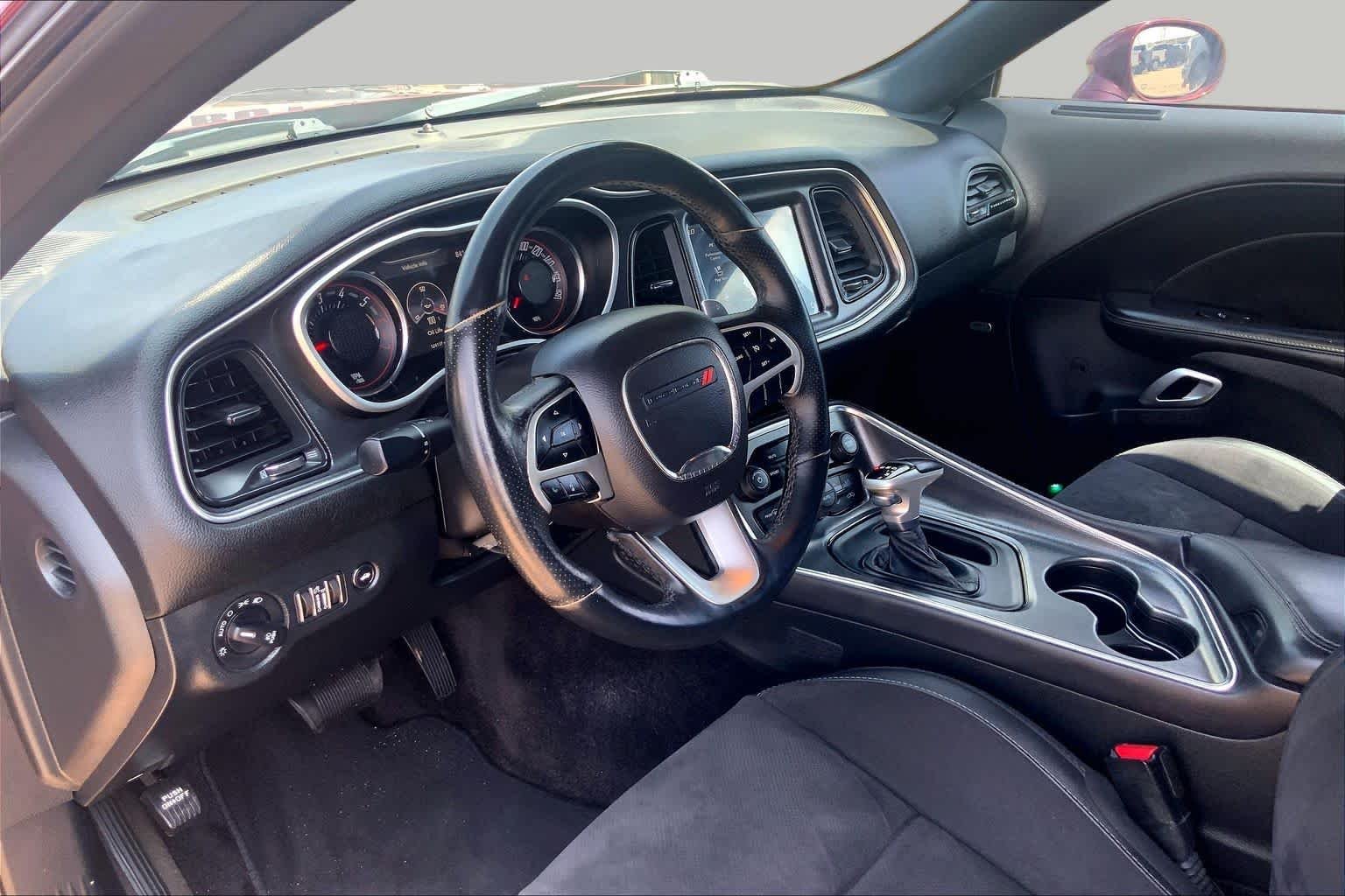 Used 2018 Octane Red Pearlcoat Dodge R/T Scat Pack image 18