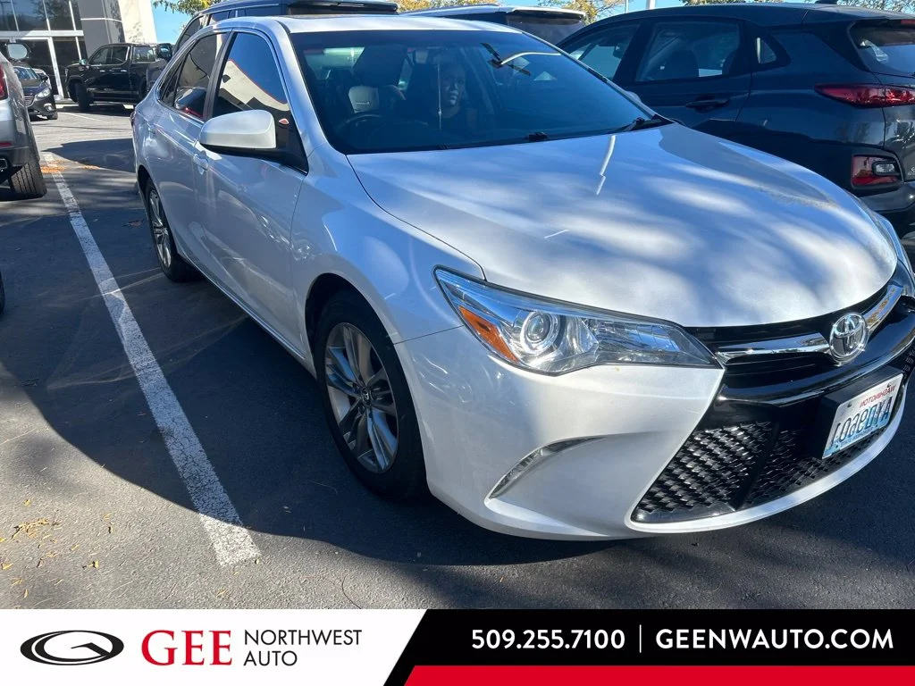 2016 Toyota Camry Special Edition