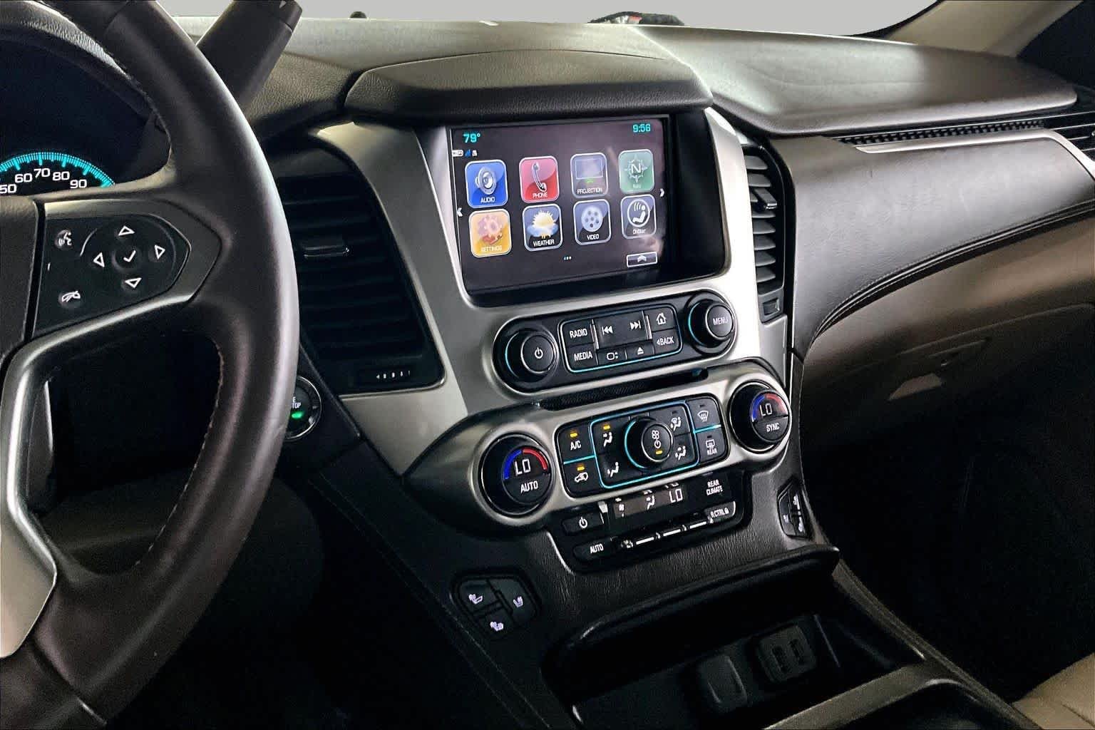 Used 2017 Iridescent Pearl Tricoat Chevrolet Premier image 7