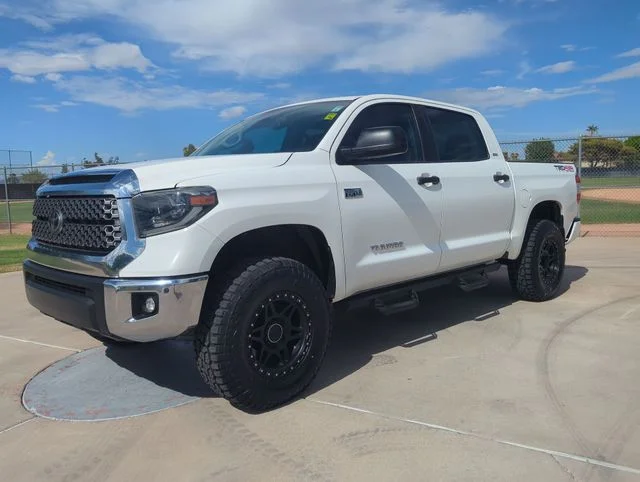 Used 2020 White Toyota SR5 image 3