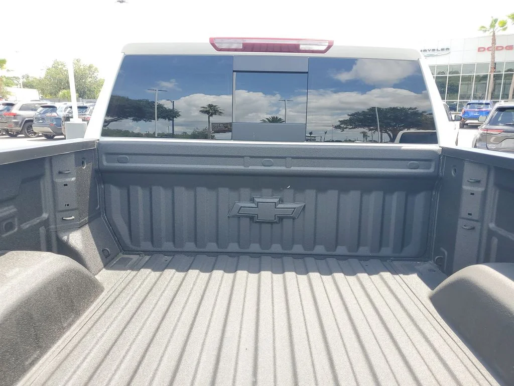 Used 2026 White Chevrolet RST image 7