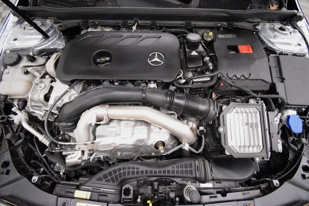 Used 2025 Silver Mercedes-Benz CLA 250 image 24