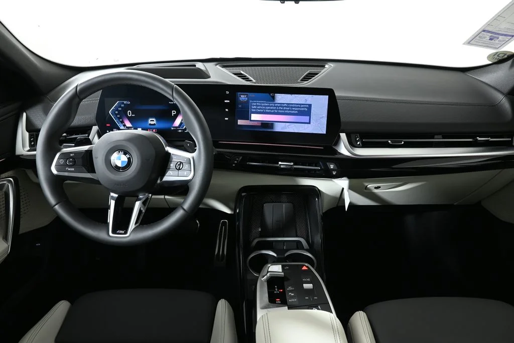 Used 2026 White BMW xDrive28i image 17
