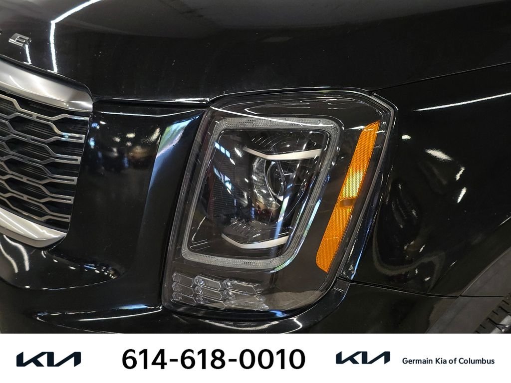 Used 2020 Black Kia S image 15
