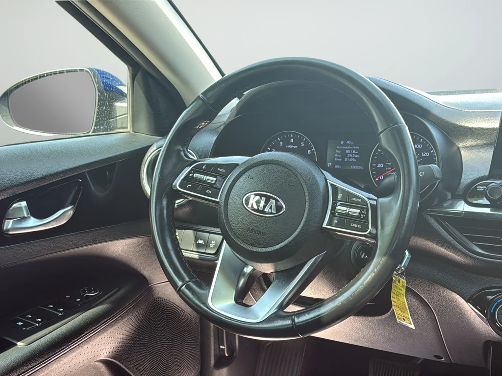 Used 2019 Blue Kia S image 37