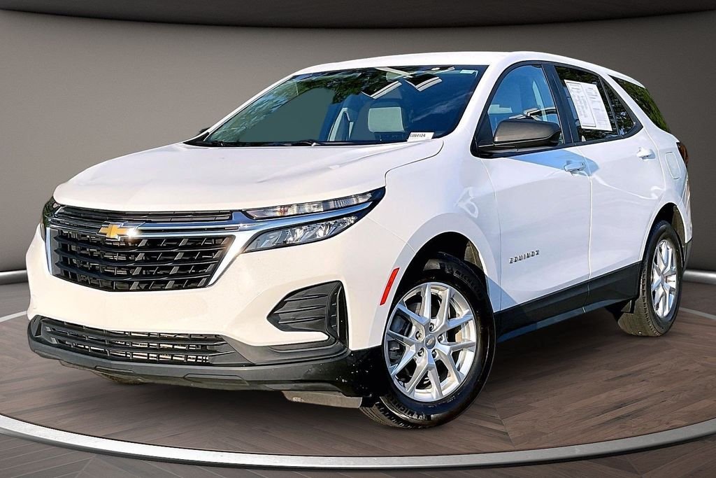 Used 2022 White Chevrolet LS image 3