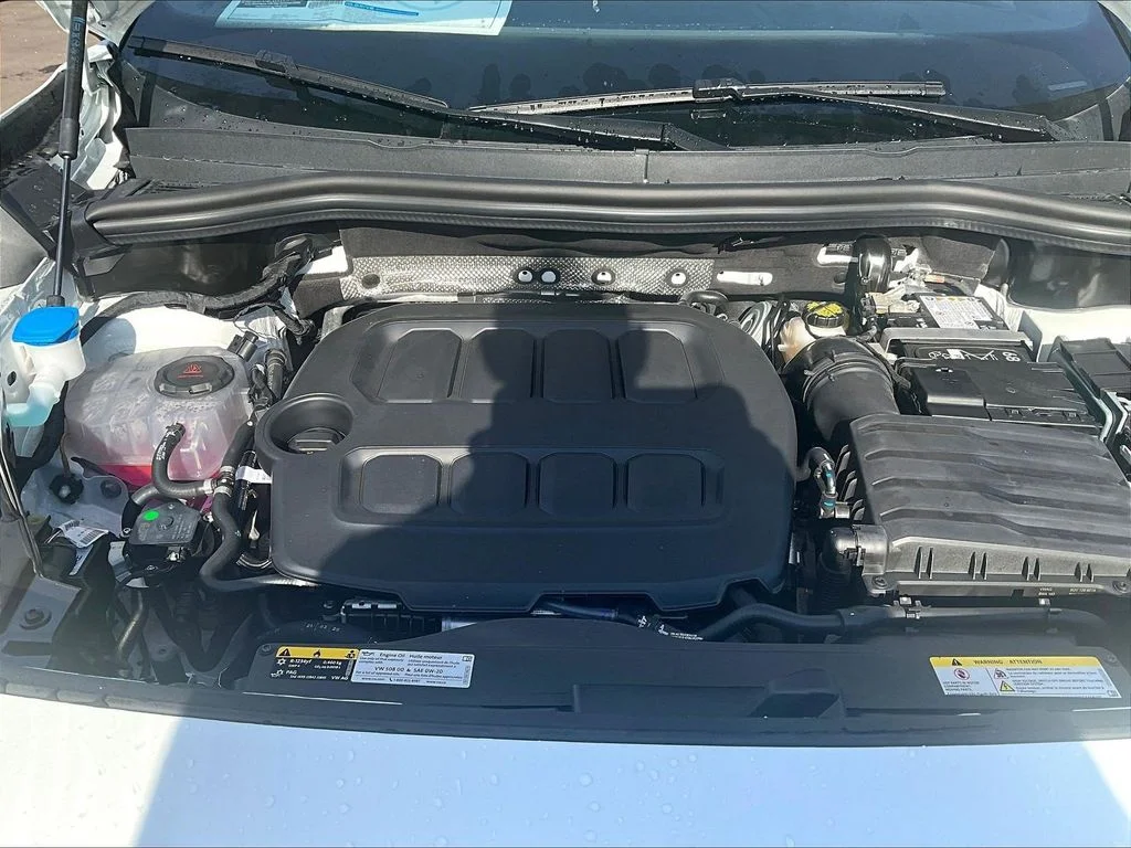 New 2026 White/off-white Volkswagen 2.0T SE R-Line Black image 12