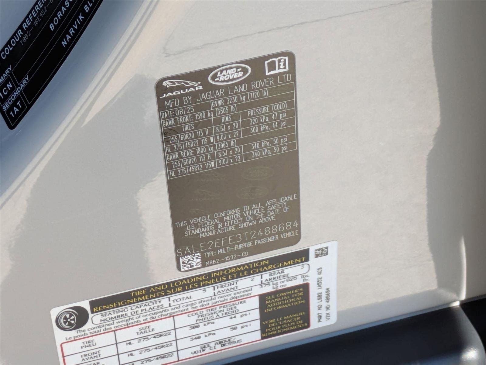 Used 2026 Borasco Grey Metallic Land Rover X-Dynamic SE image 38