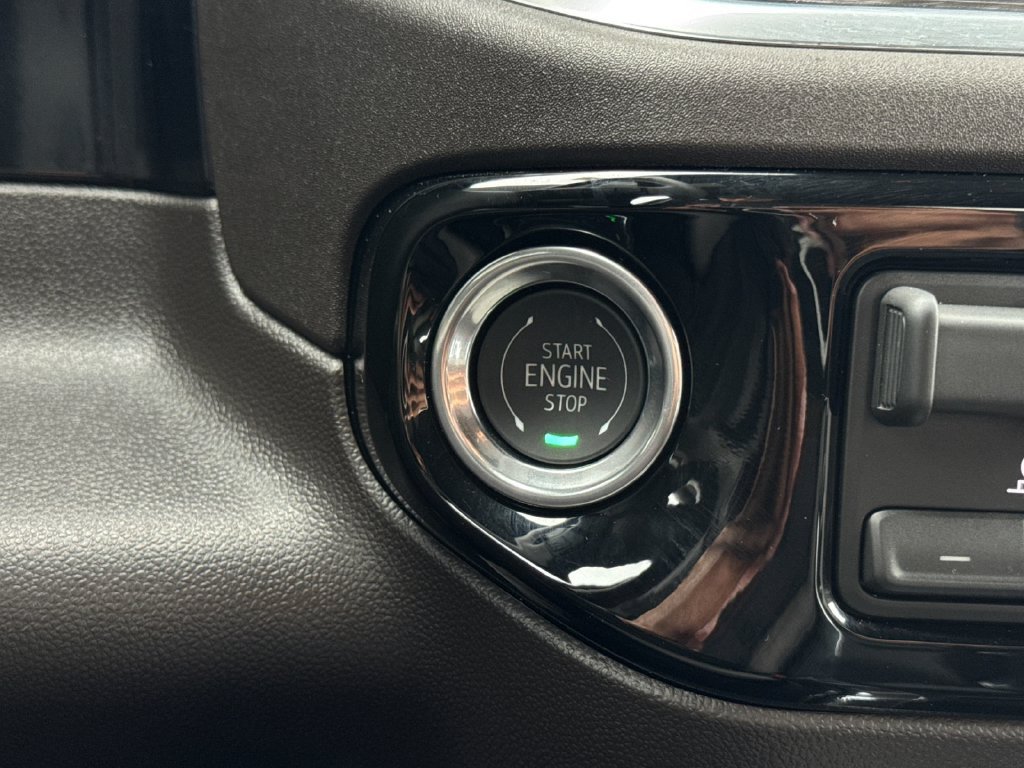 2026 Chevrolet Silverado 1500 LTZ - Photo 20