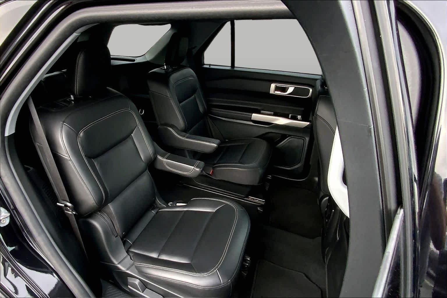 Used 2024 Agate Black Metallic Ford XLT image 17