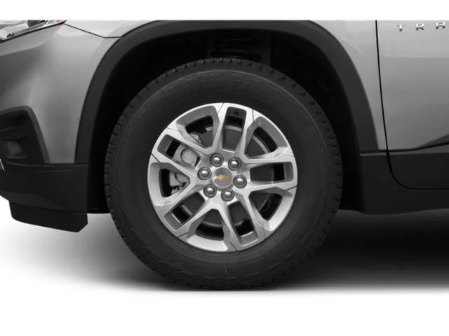 Used 2018 Iridescent Pearl Tricoat Chevrolet High Country image 14