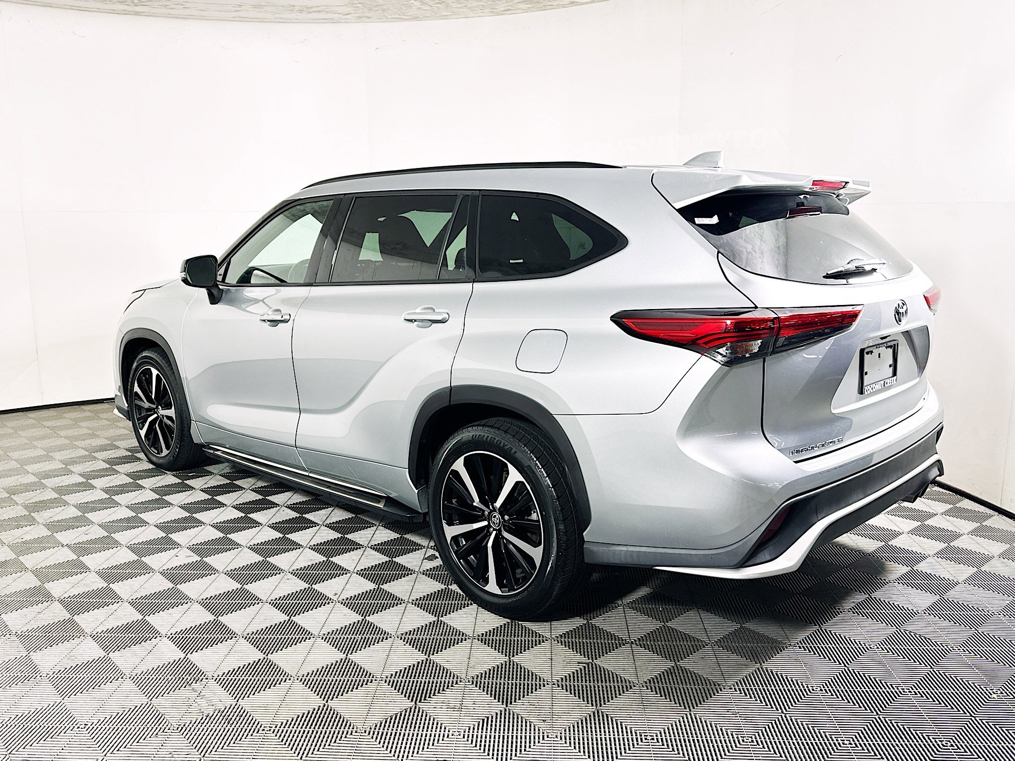 Used 2021 Celestial Silver Metallic Toyota XSE image 5