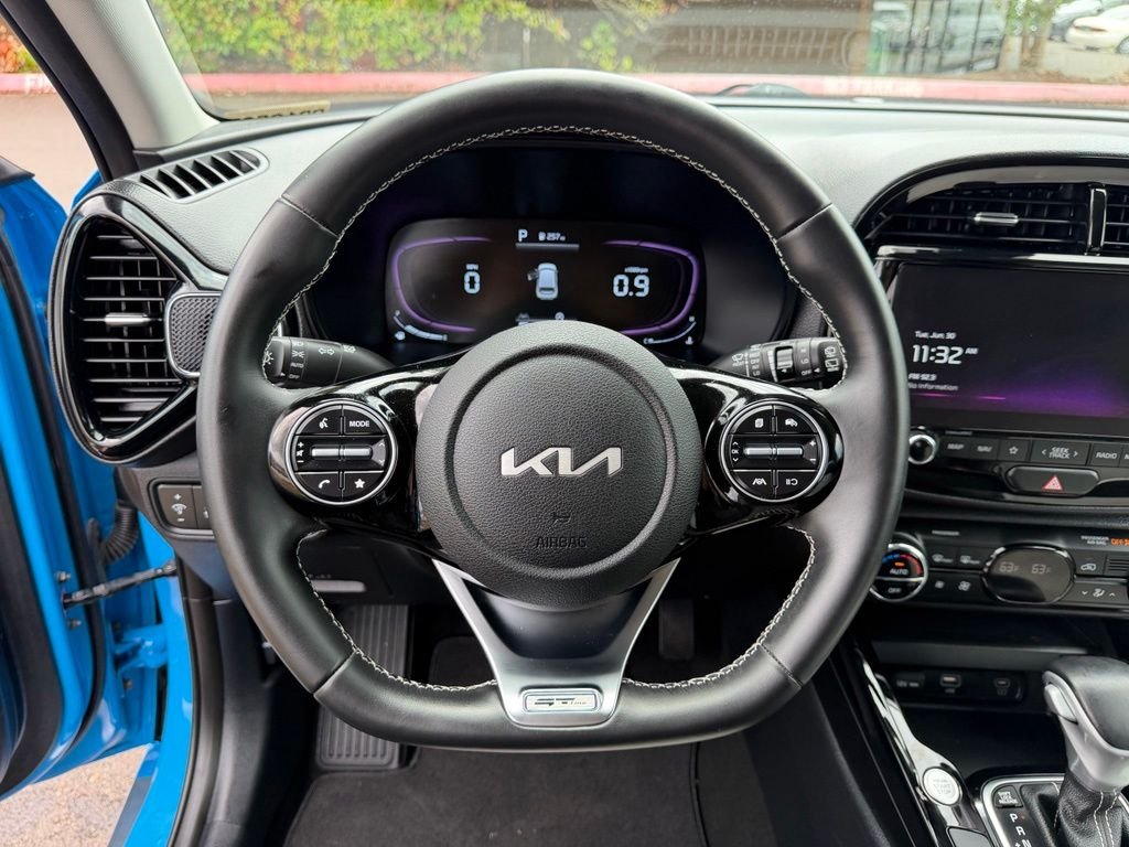 Used 2023 Surf Blue w/Black Roof Kia GT-Line image 19