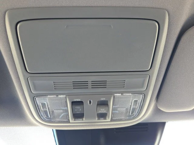 Used 2019  Honda EX image 33