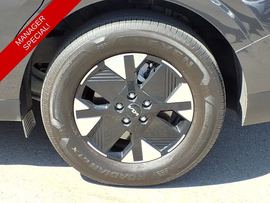 Used 2025 Gray Kia LXS image 6