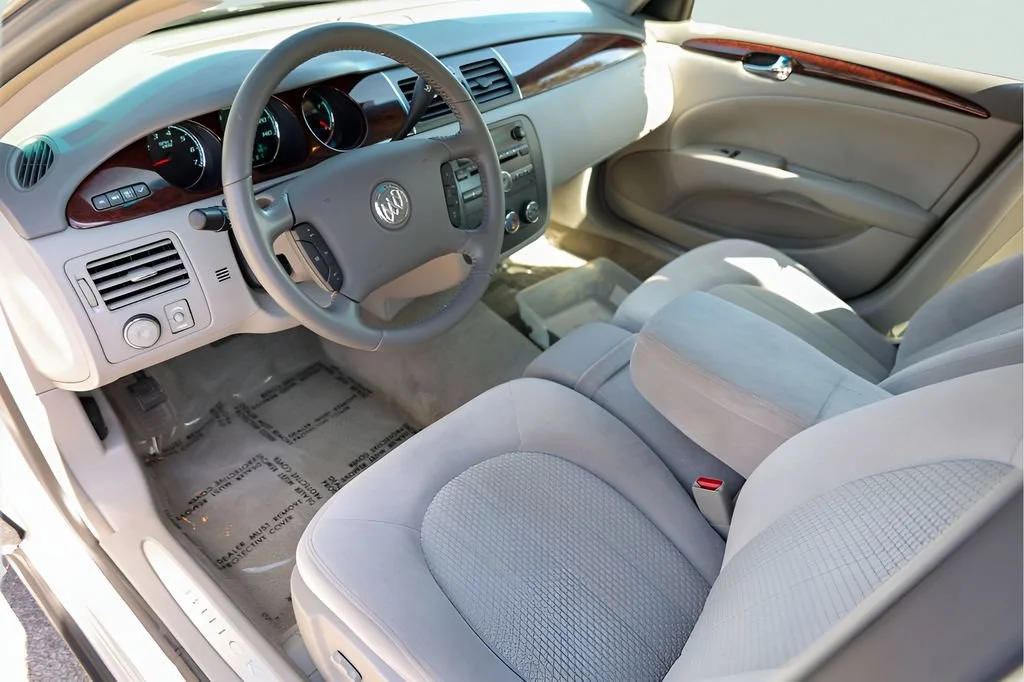 Used 2011 QUICKSILVER METALLIC Buick CX image 10