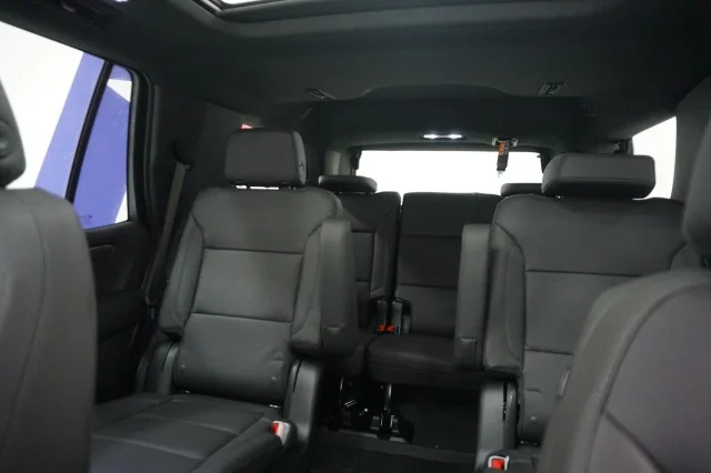 New 2026 Sterling Gray Metallic Chevrolet LT image 27