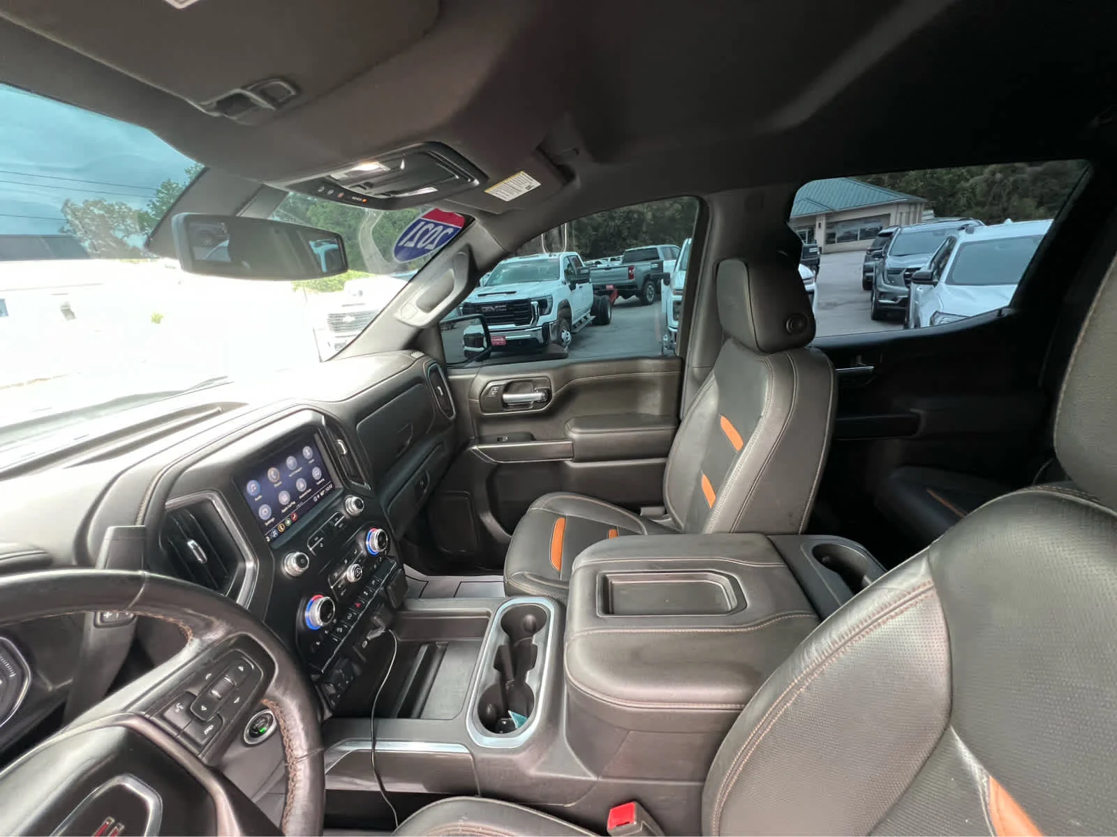 Used 2021 EBONY TWILIGHT METALLIC GMC AT4 image 10