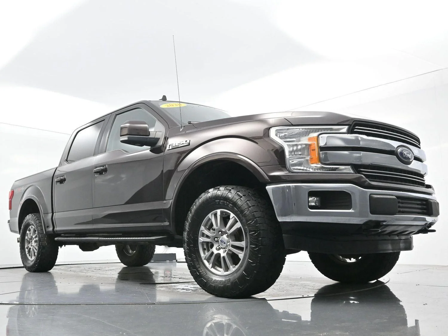 Used 2020 Magma Red Ford LARIAT image 49