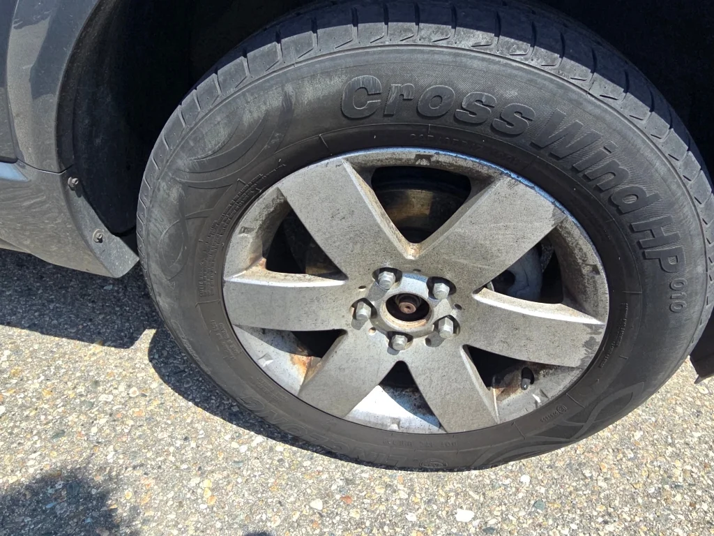 Used 2008 Techno Gray Saturn XR image 19