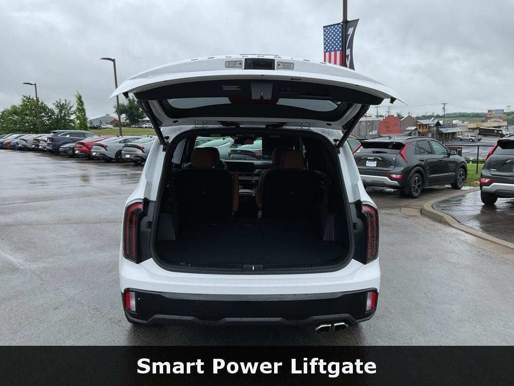 Used 2025 Glacial White Pearl Kia EX X-Line image 16