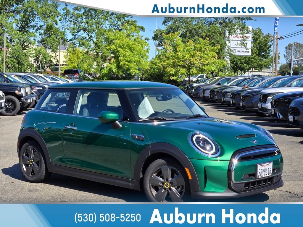 2023 MINI Hardtop 2 Door SE