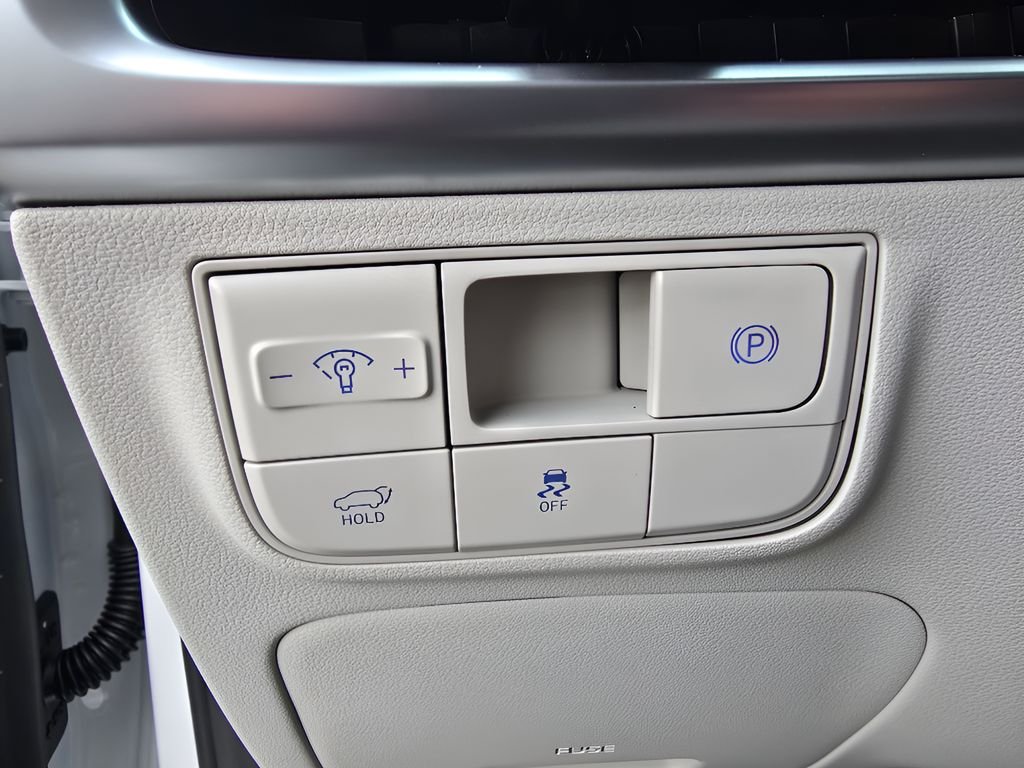 Used 2026 Ecotronic Gray Hyundai Limited image 19