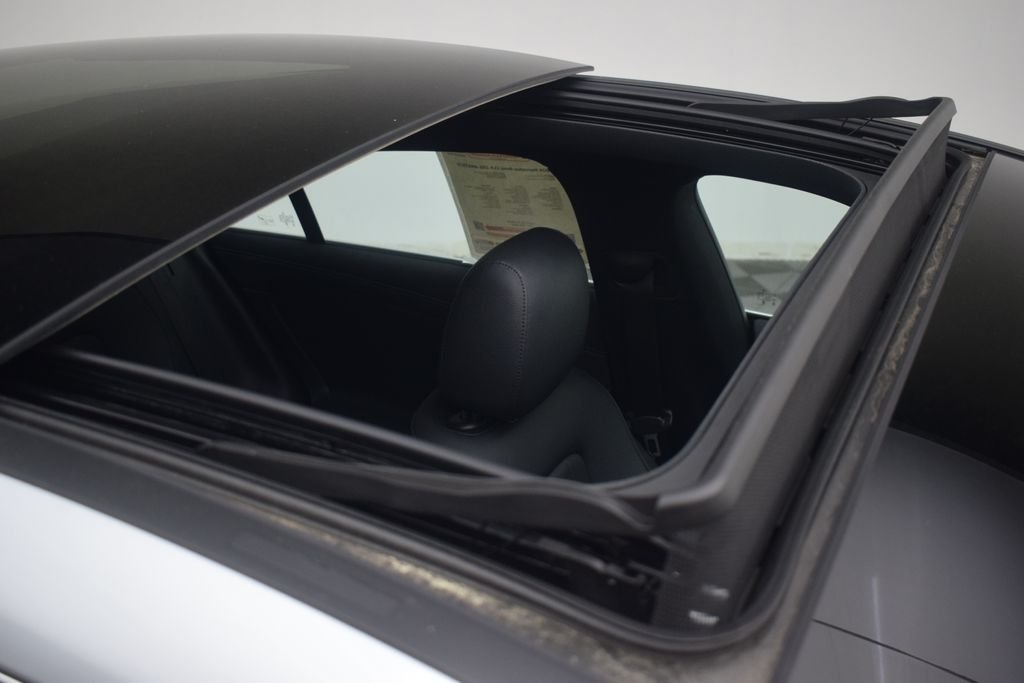 Used 2025 Silver Mercedes-Benz CLA 250 image 13